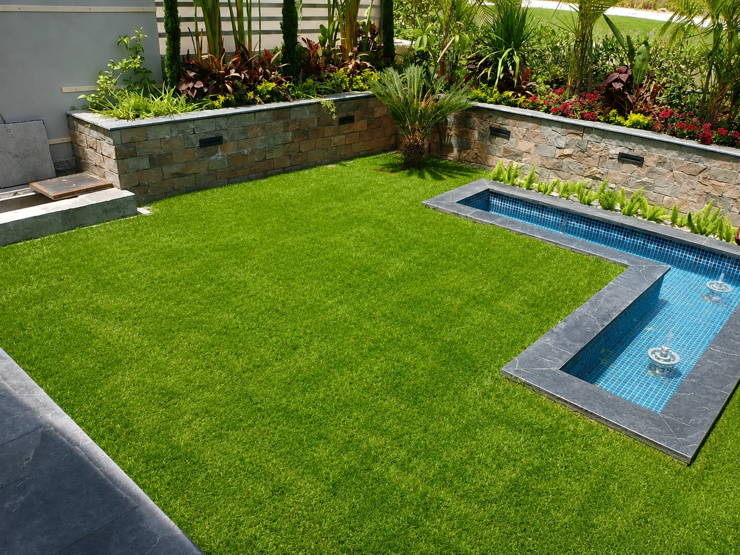 🌿 صيانة الحدائق المنزلية | Home Garden Maintenance